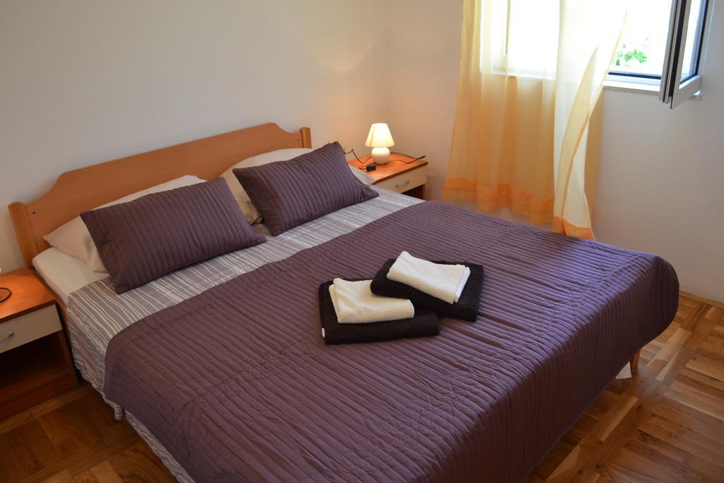Apartments Marina